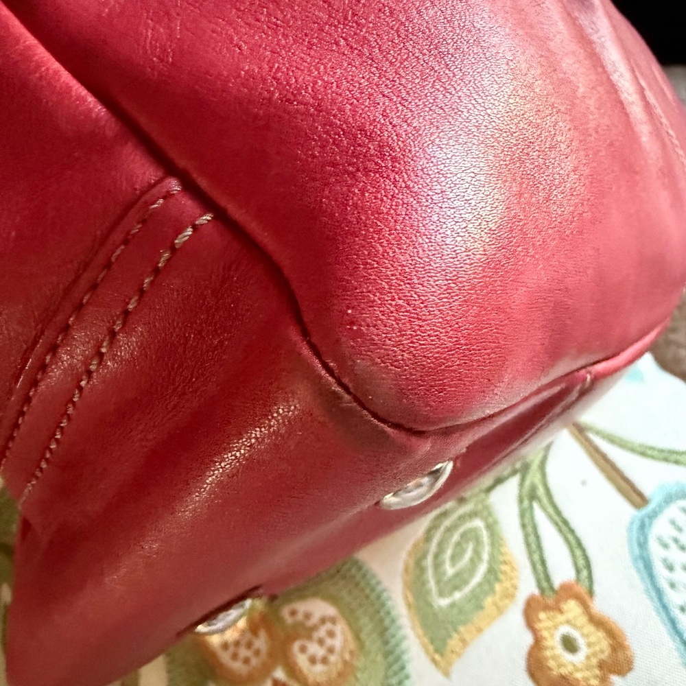 Coach Ashley Y2K Vintage Cherry Leather Shoulder Bag with Cherry Charm F13759 - Picture 6 of 15